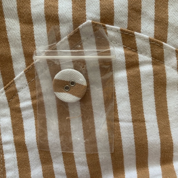 Forever 21 tan and white striped mini skirt - Picture 6 of 6